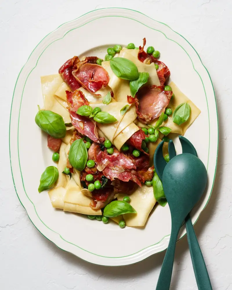 Pea & Prosciutto Lasagne Pasta, recipe by Hayden Quinn