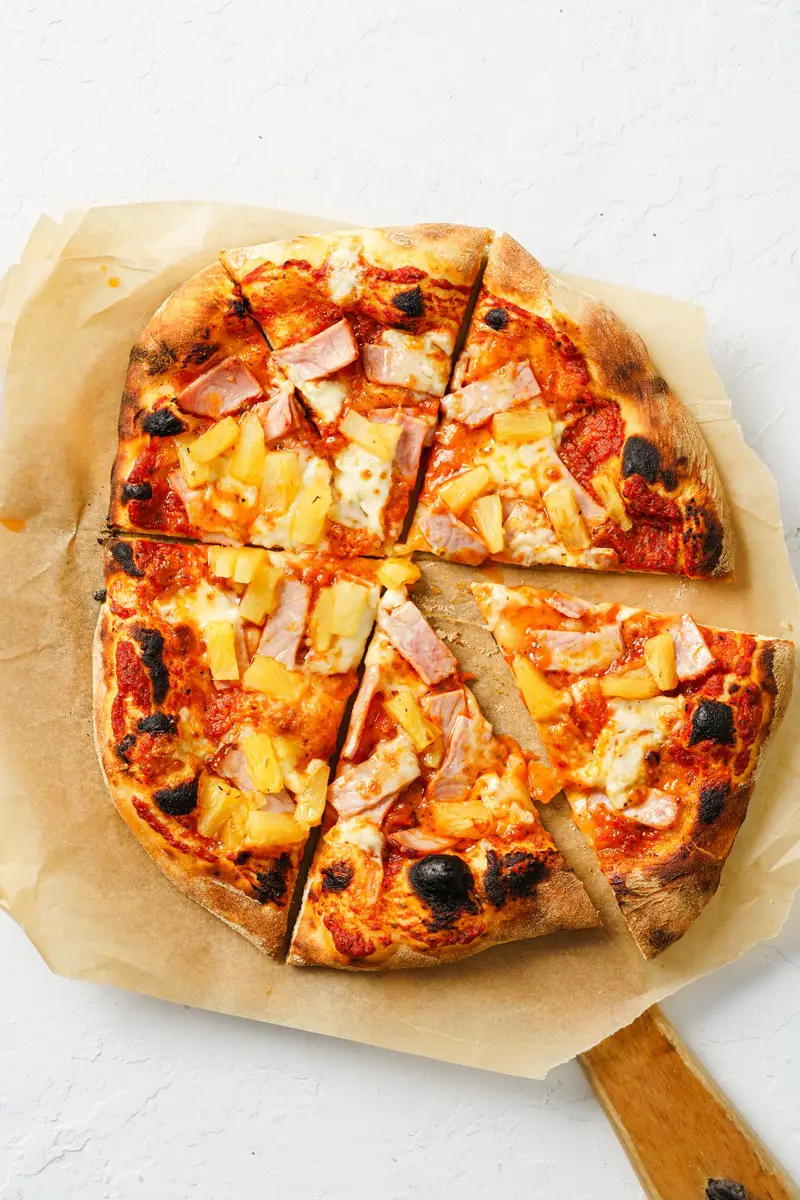 Ham & Pineapple Pizza, recipe by Hayden Quinn