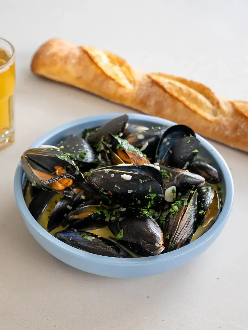 Moules Marinieres, recipe by Hayden Quinn